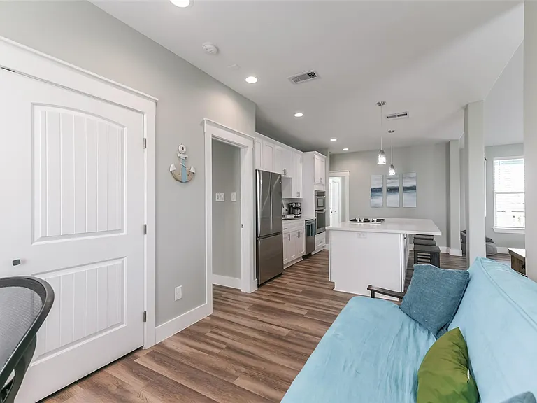 16630 Jean Lafitte Rd — Photo 34