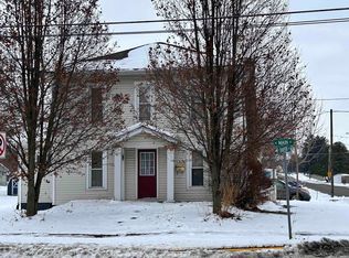 1002 N Main St, Bourbon, IN 46504