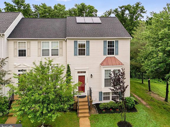3rd image of 14050 Darkwood Cir