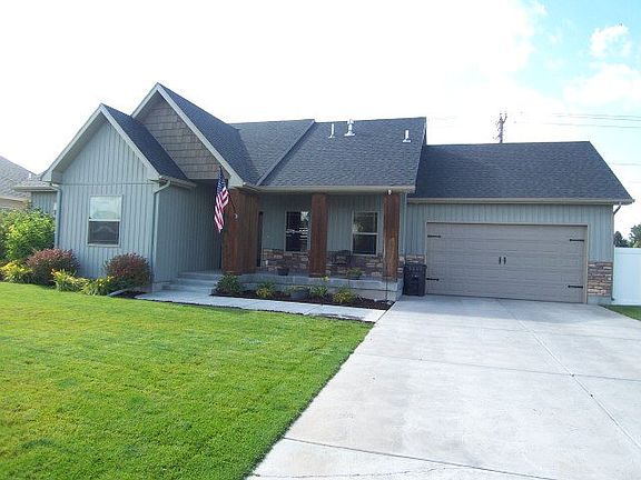 2nd image of 3760 Steeplechase Ln
