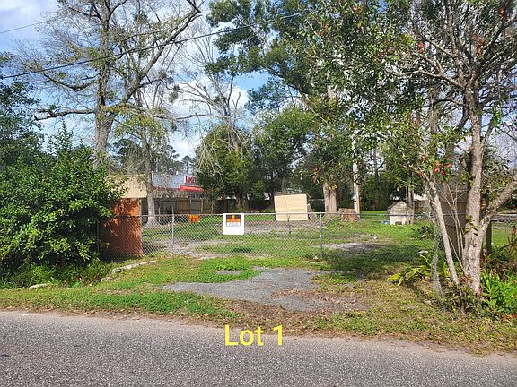 3rd image of 8555 April St