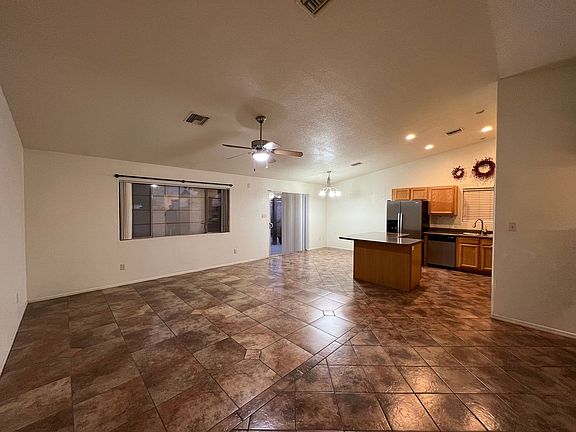 3rd image of 2685 S Tensleep Ave
