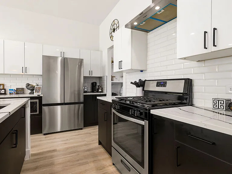 2102 N Prairie Ave #102 — Photo 13