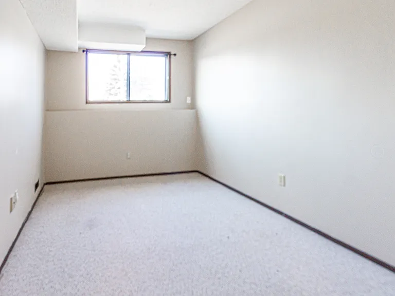 1415 43rd St SE #1 — Photo 21