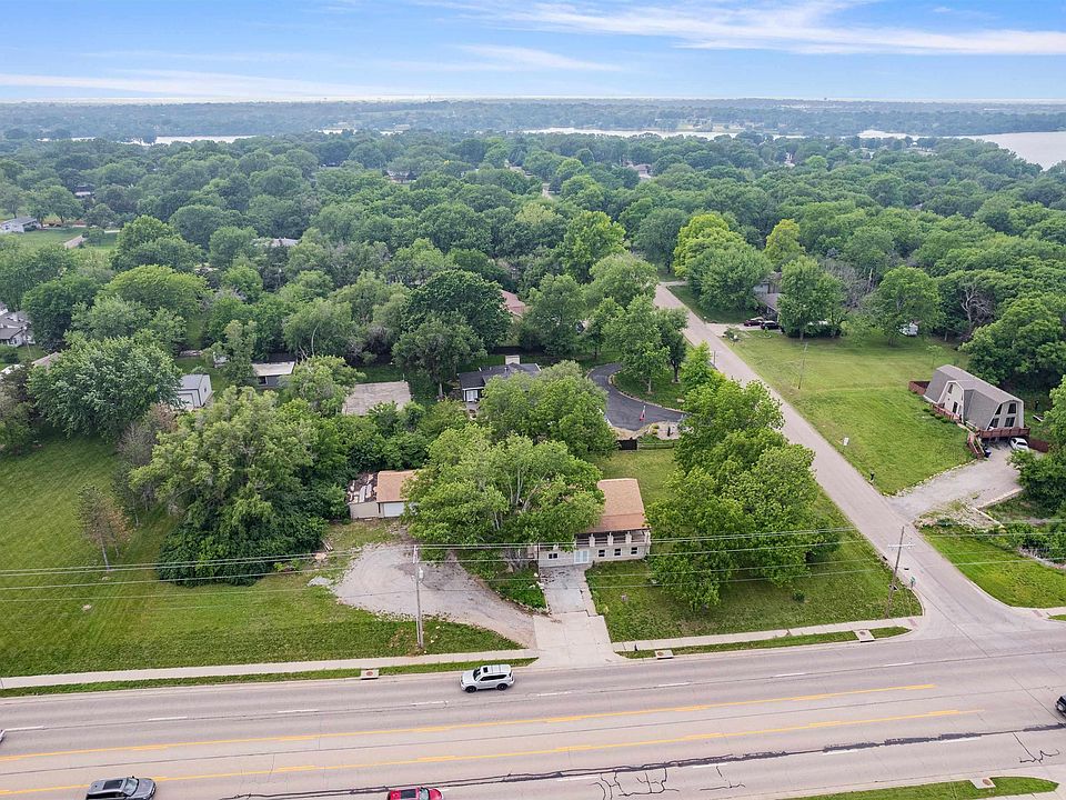 3701 SE Croco Rd, Topeka, KS 66609 Zillow