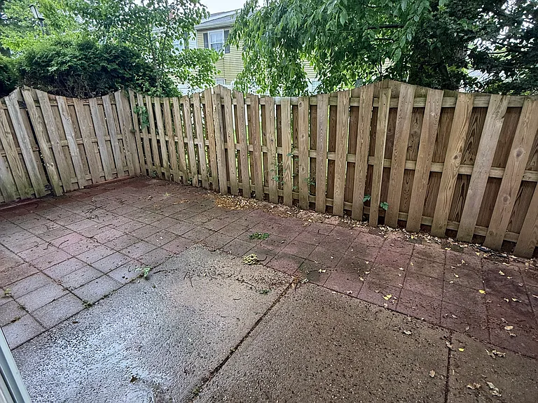 168 Reliance Pl — Photo 13