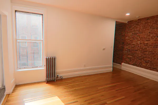 Rented by PMG Real Estate  | media 20
