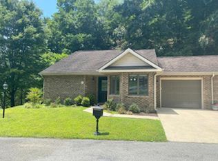 859 Northmonte Ct, Pikeville, KY 41501