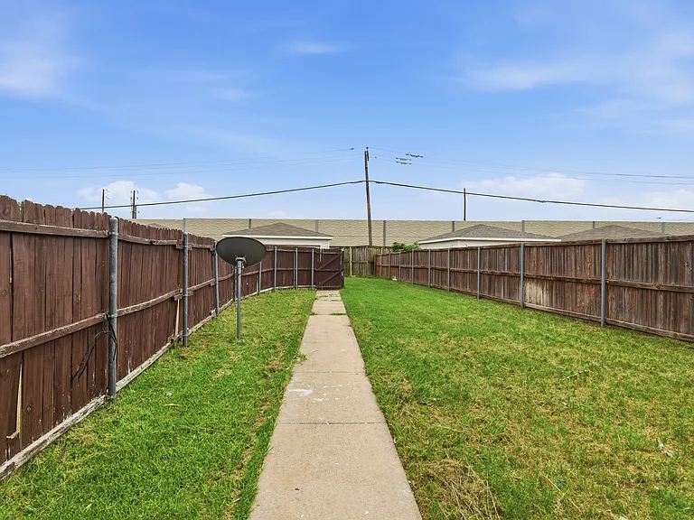 2620 Ezekial Way — Photo 21