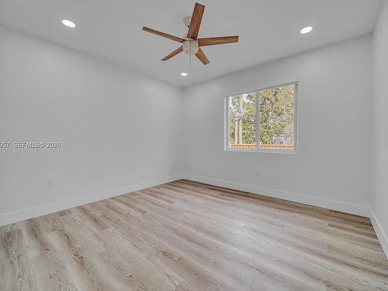 4345 SW 5th Ter — Photo 23