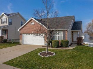 221 Stone Run Blvd, Wentzville, MO 63385