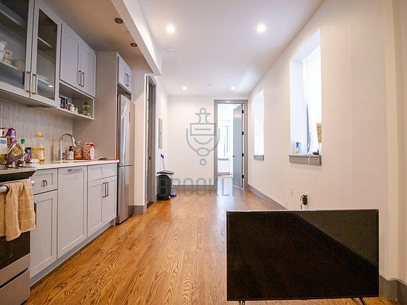 2nd image of 1014 Carroll St #2R