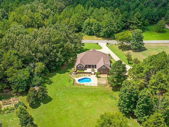 4th image of 1103 Steele Rd