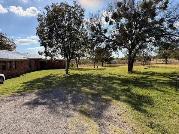 300 Fm 310, Aquilla, TX 76622