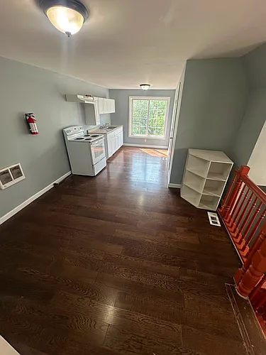152 S 10th St #2 Photo 1