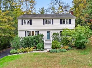 5 Rockledge Rd, Katonah, NY 10536