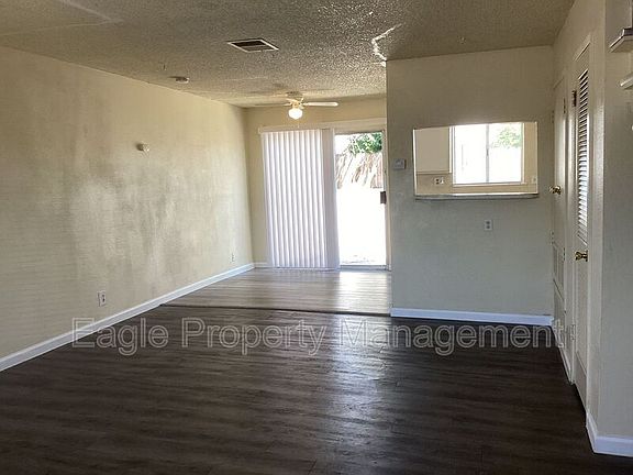 3rd image of 4304 Manchester Ave