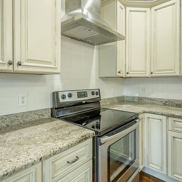 1st image of 240 Jarnigan Ave