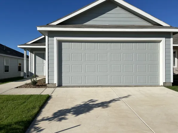 1417 Running Mare Way, Crandall, TX