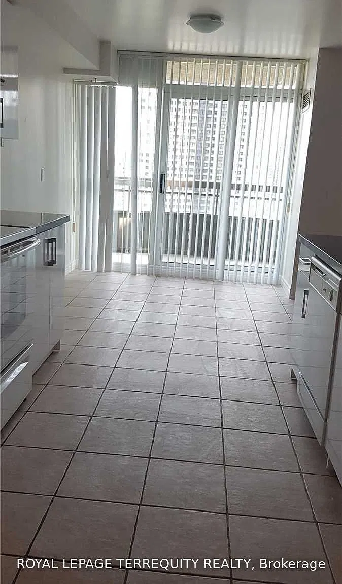 The Majestic II Condo — Photo 1