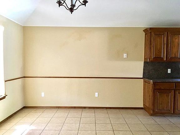 3rd image of 3608 Notting Hill Dr