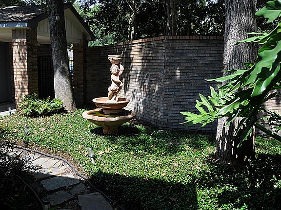 4th image of 4322 Pinewood Park Dr