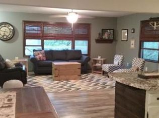 173 Highway T14, Pella, IA 50219