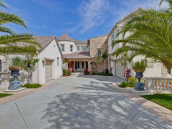 4th image of 2329 Trinity Hills Ct