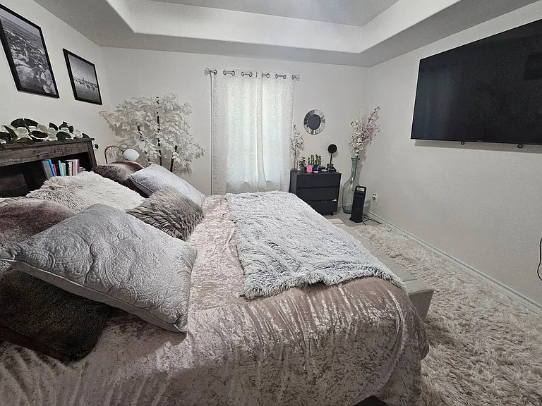 8015 Ventura Blvd — Photo 12
