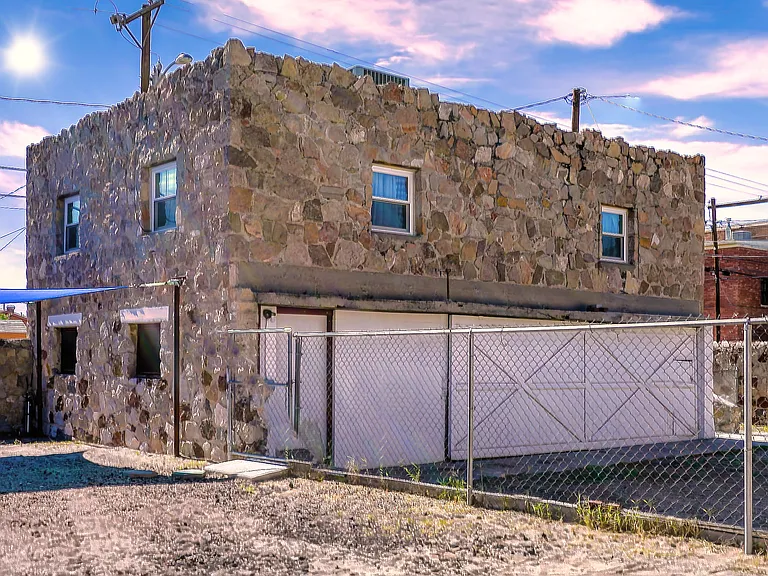 3900 Bliss Ave — Photo 1