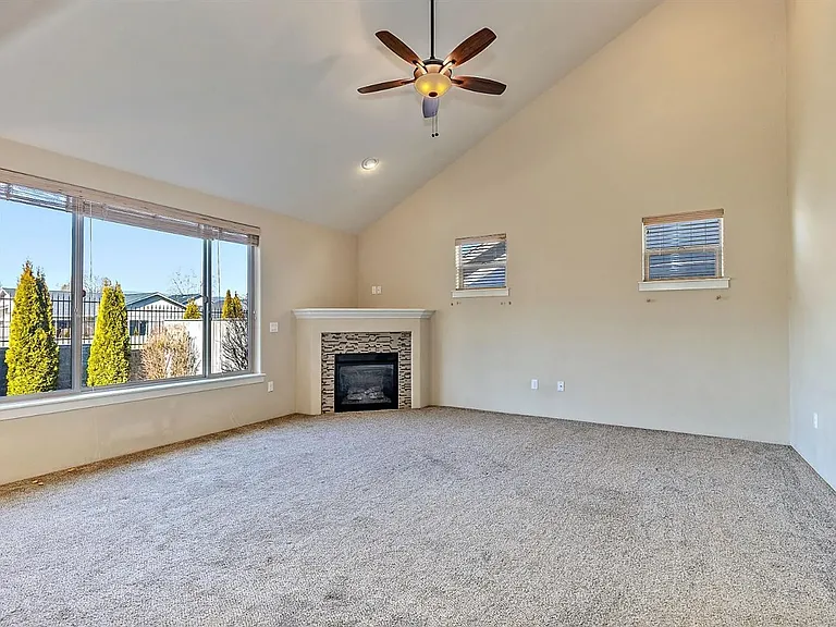 2436 Bridgewater Way — Photo 8