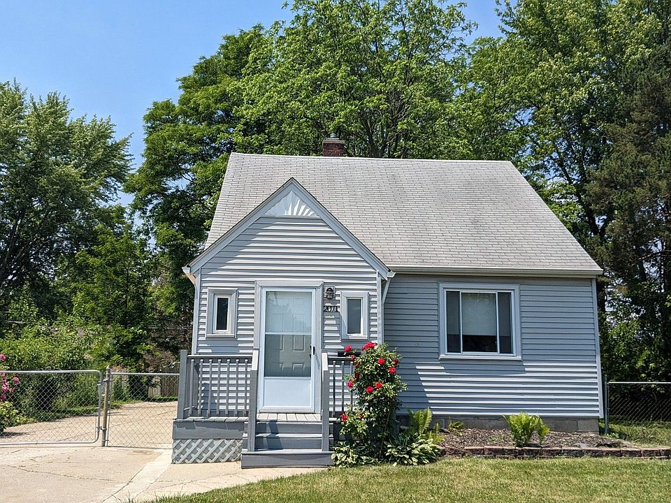 1st image of 2071 Arcola St