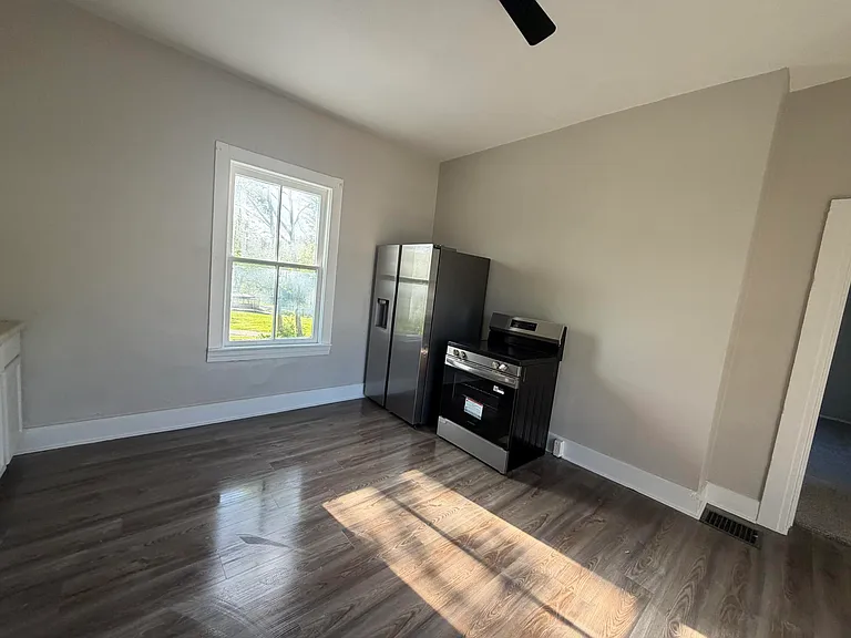 1226 Ridge Ave #1/2 — Photo 12