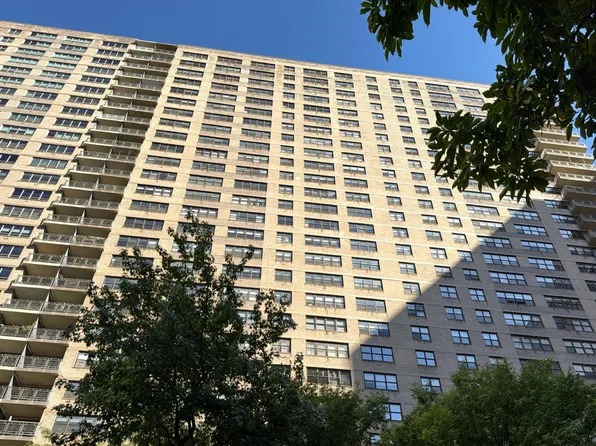 160 W End Ave APT 17G, New York, NY 10023