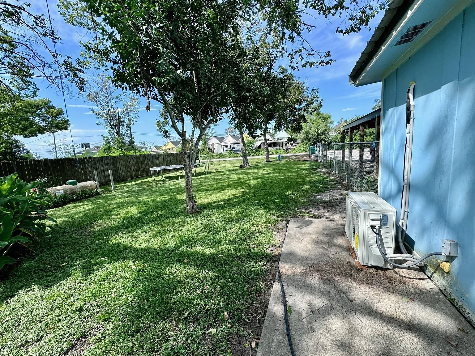 2 bed, 2.0 bath, 1840 sqft, $2,100 — Photo 3