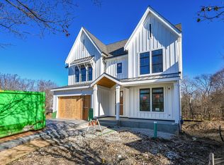 292 Hawkinson Ct, Glen Ellyn, IL