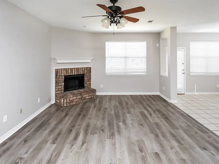 1124 Golden Eagle Ct — Photo 5