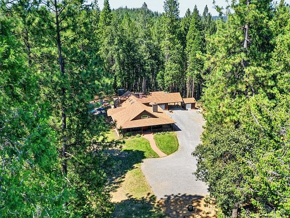 5th image of 5311 Bear Creek Rd