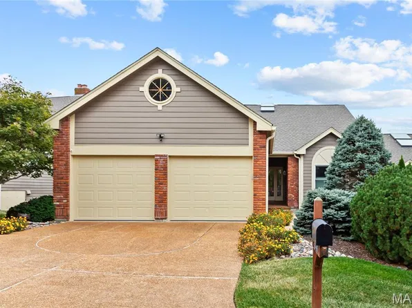 14330 Cedar Springs Dr, Chesterfield, MO 63017