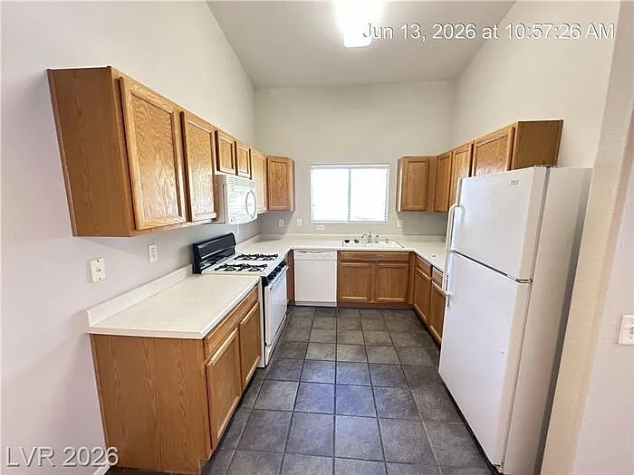 2152 Quarry Ridge St #202 — Photo 9
