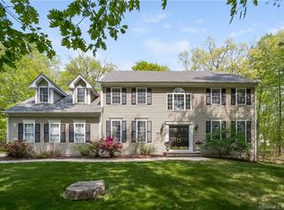 36 Kelsey Ln, Glastonbury, CT 06033