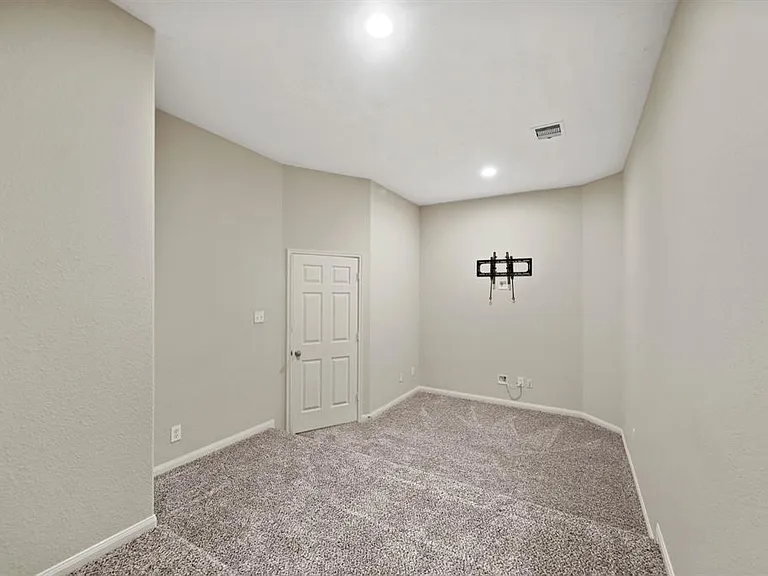 1408 S Friendswood Dr #1102 — Photo 9