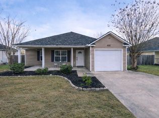 3647 Druid Oaks Dr, Valdosta, GA 31605