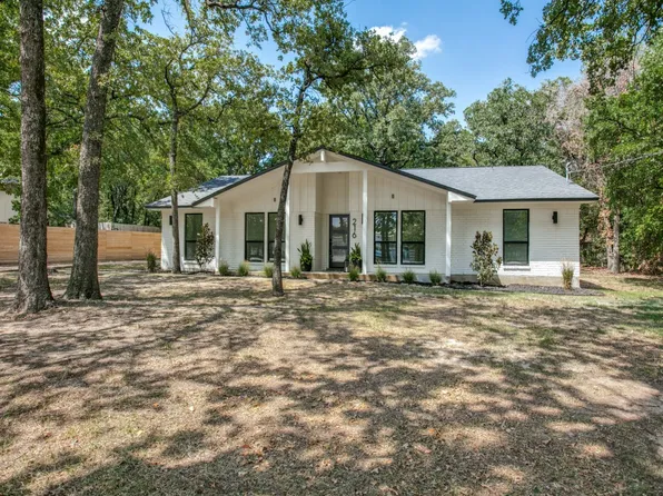 216 Perkins Rd, Aubrey, TX 76227