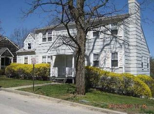 2 Putnam Ave, Glen Cove, NY 11542