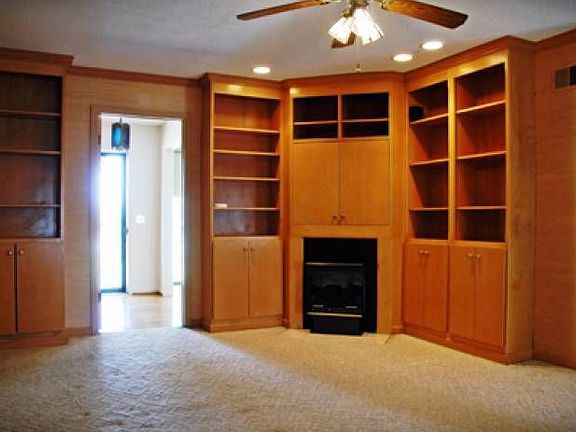 Living Room w/ Fireplace