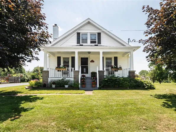 5984 Oatka Rd, Warsaw, NY 14569