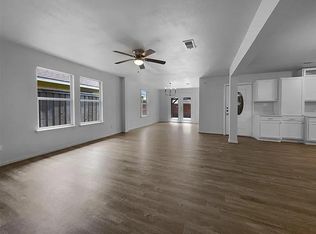 3534 Glowing Horizon Rd, Pasadena, TX 77503