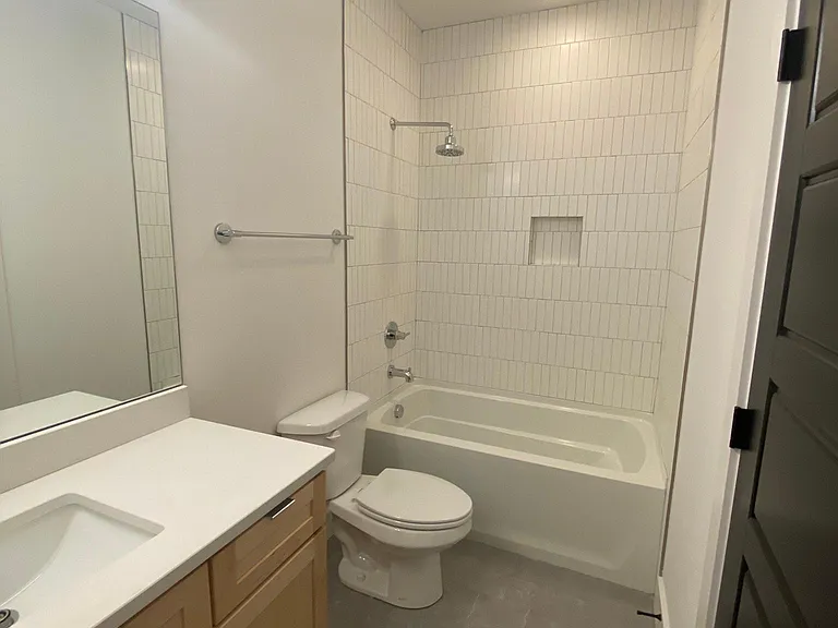 6460 Thunderbird Dr — Photo 13