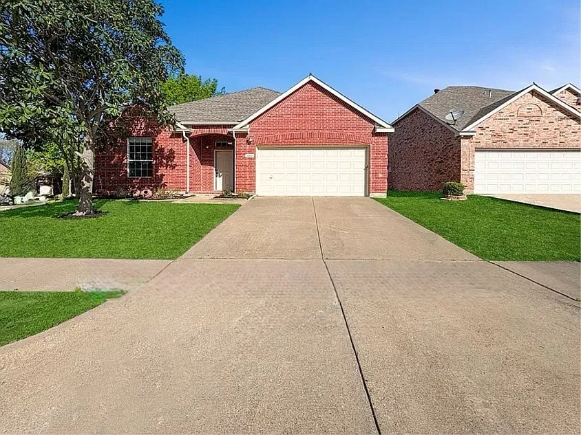 10601 Lansdowne Ln